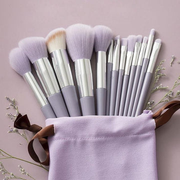 Makeup brushes